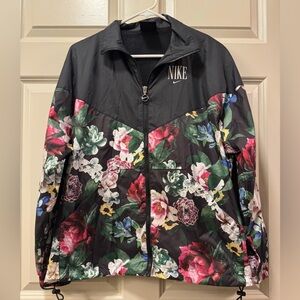 Nike Femme Floral Print Windbreaker Jacket